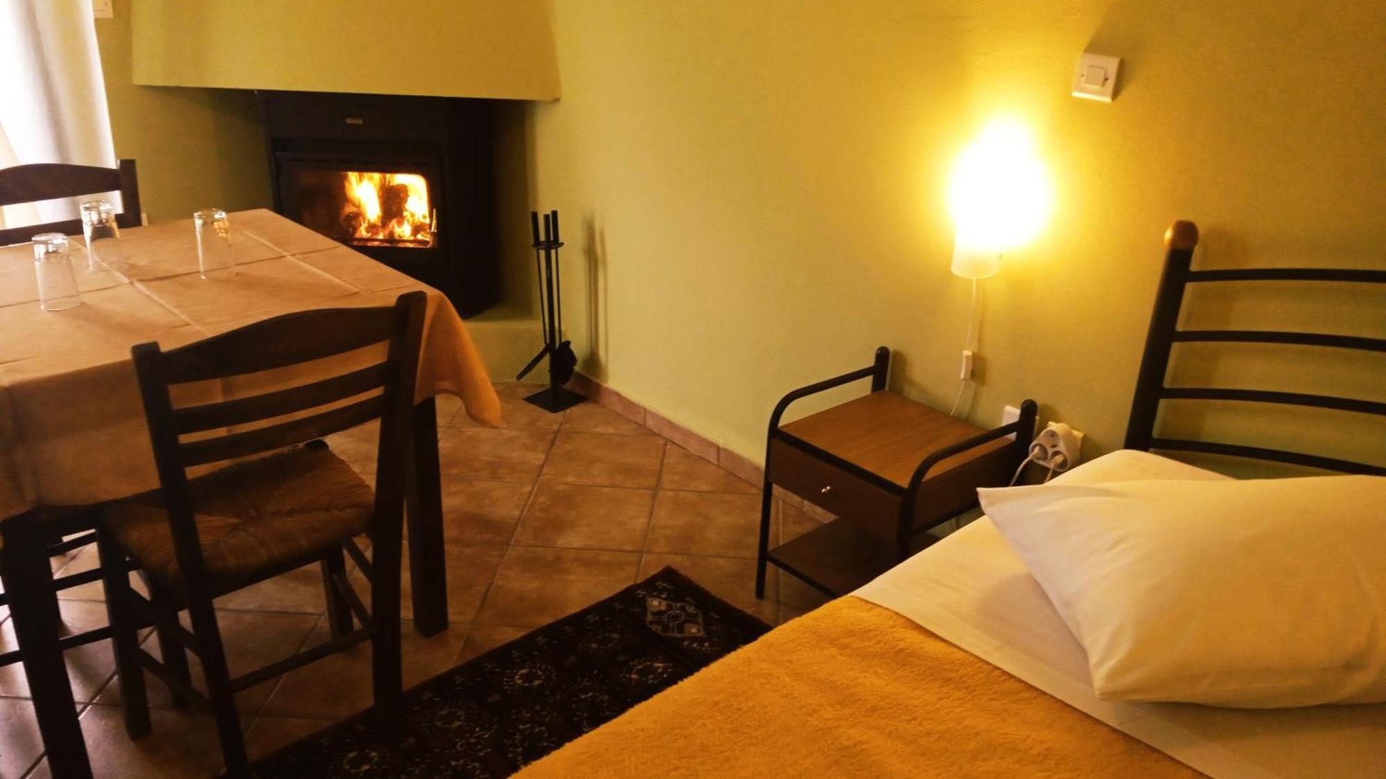קלבריטה Guesthouse Eleftherios מראה חיצוני תמונה