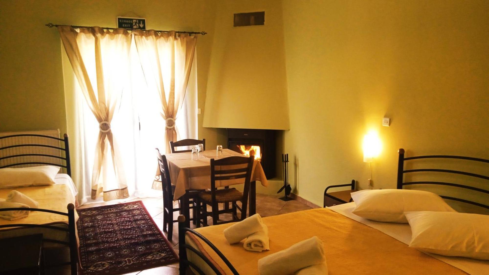 קלבריטה Guesthouse Eleftherios מראה חיצוני תמונה