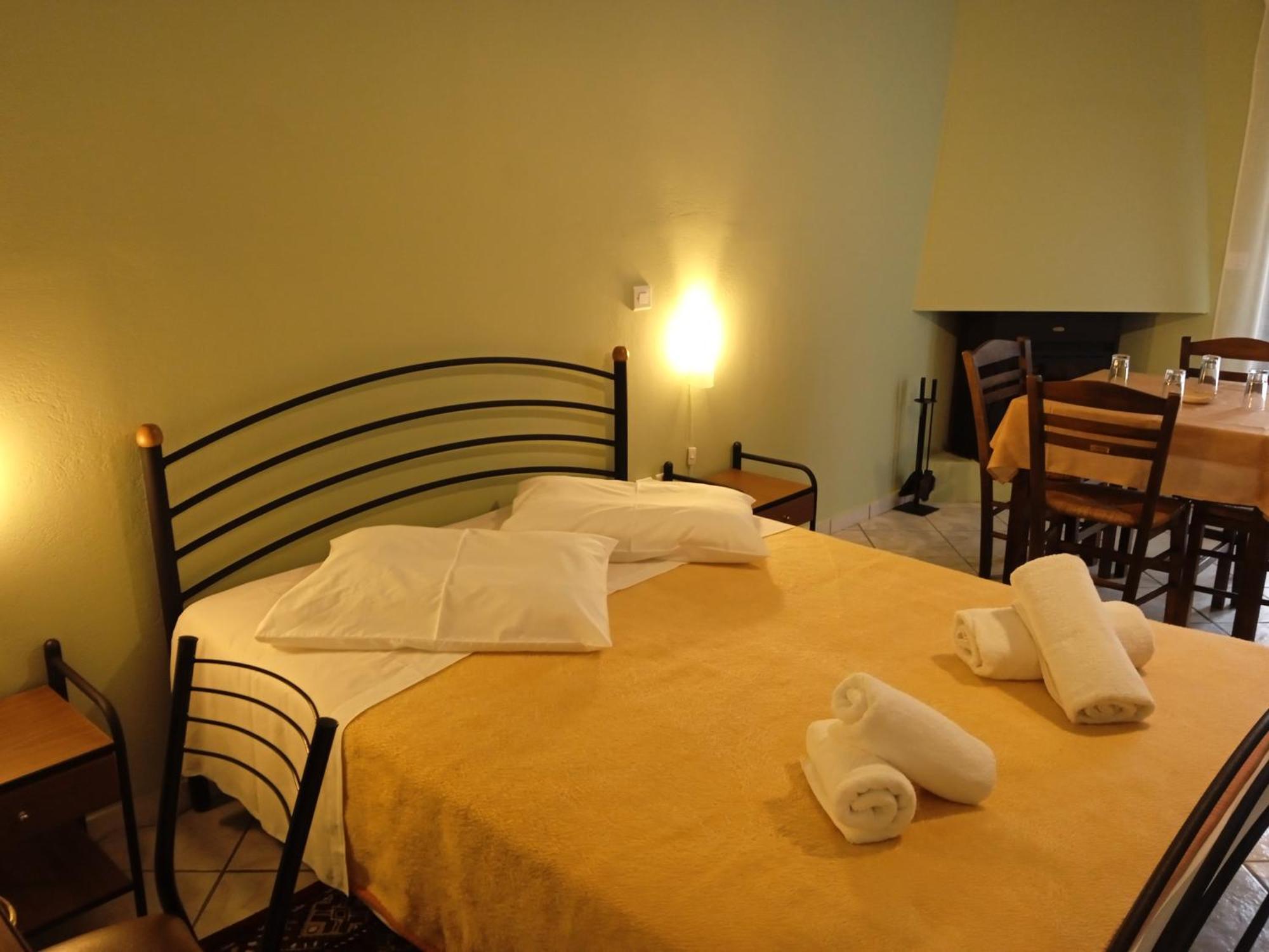 קלבריטה Guesthouse Eleftherios מראה חיצוני תמונה